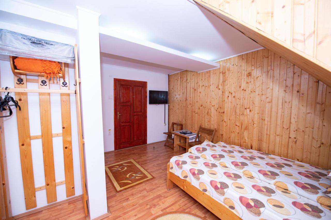 Pensiunea Flori De Camp Vatra Dornei Exterior foto